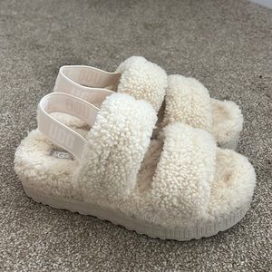 Ugg fluffy sandals size 10